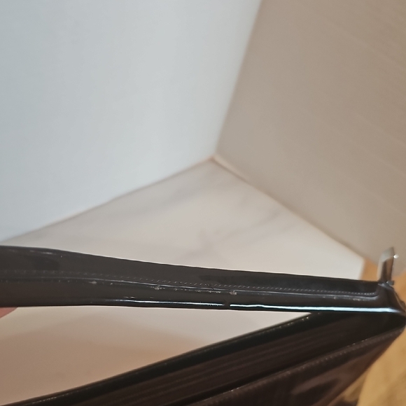 Aquino Chic Brown Shoulder Bag - Picture 6 of 8